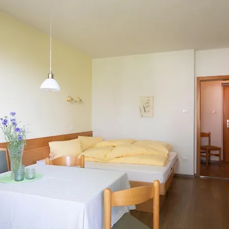 Aparthotel Huber 2*