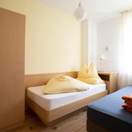 Huber شقة فندقية